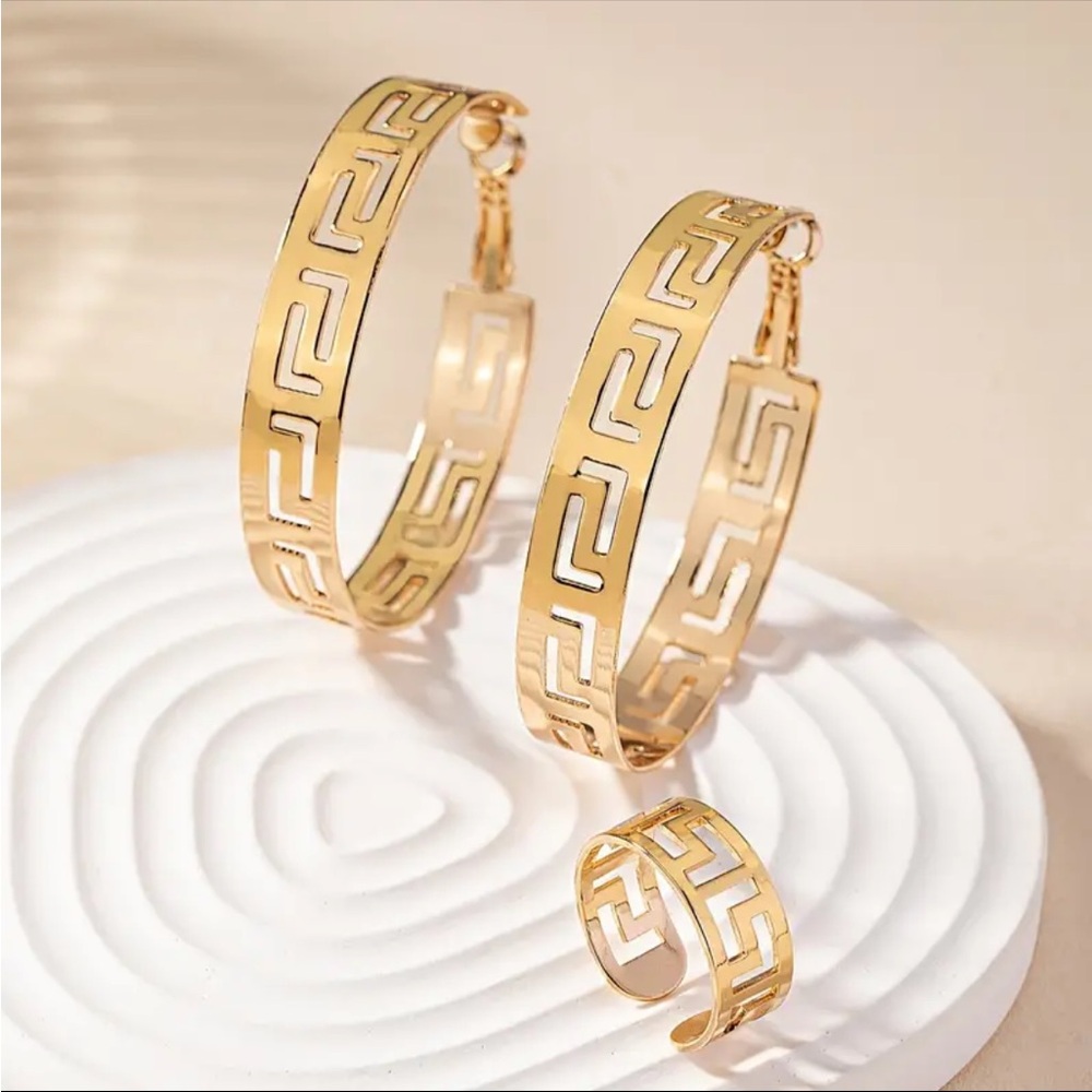 Gold Tone Versace-Esque Hoop Earrings & Ring Set 💍 - Picture 2 of 4